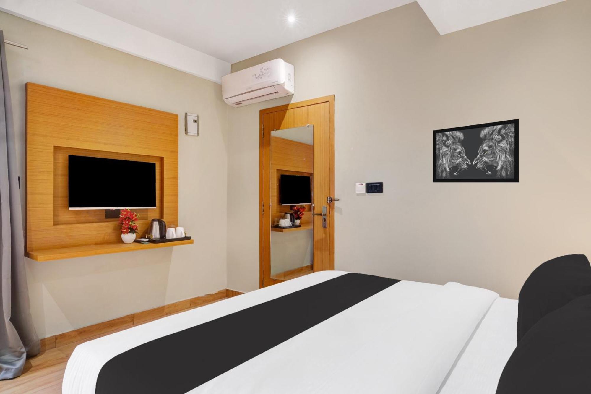 Townhouse Oak Sarusajai Stadium Dispur Kültér fotó
