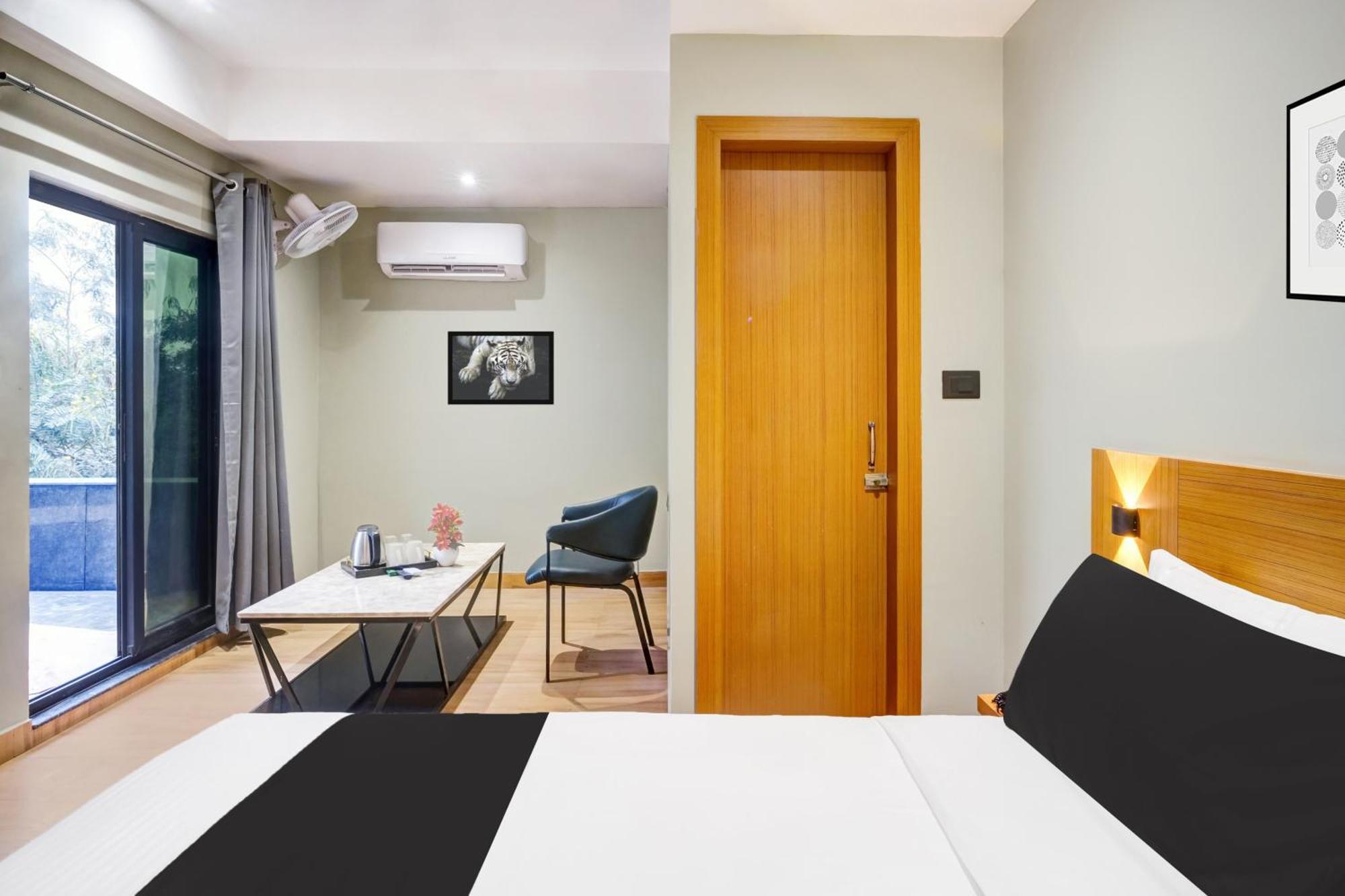 Townhouse Oak Sarusajai Stadium Dispur Kültér fotó