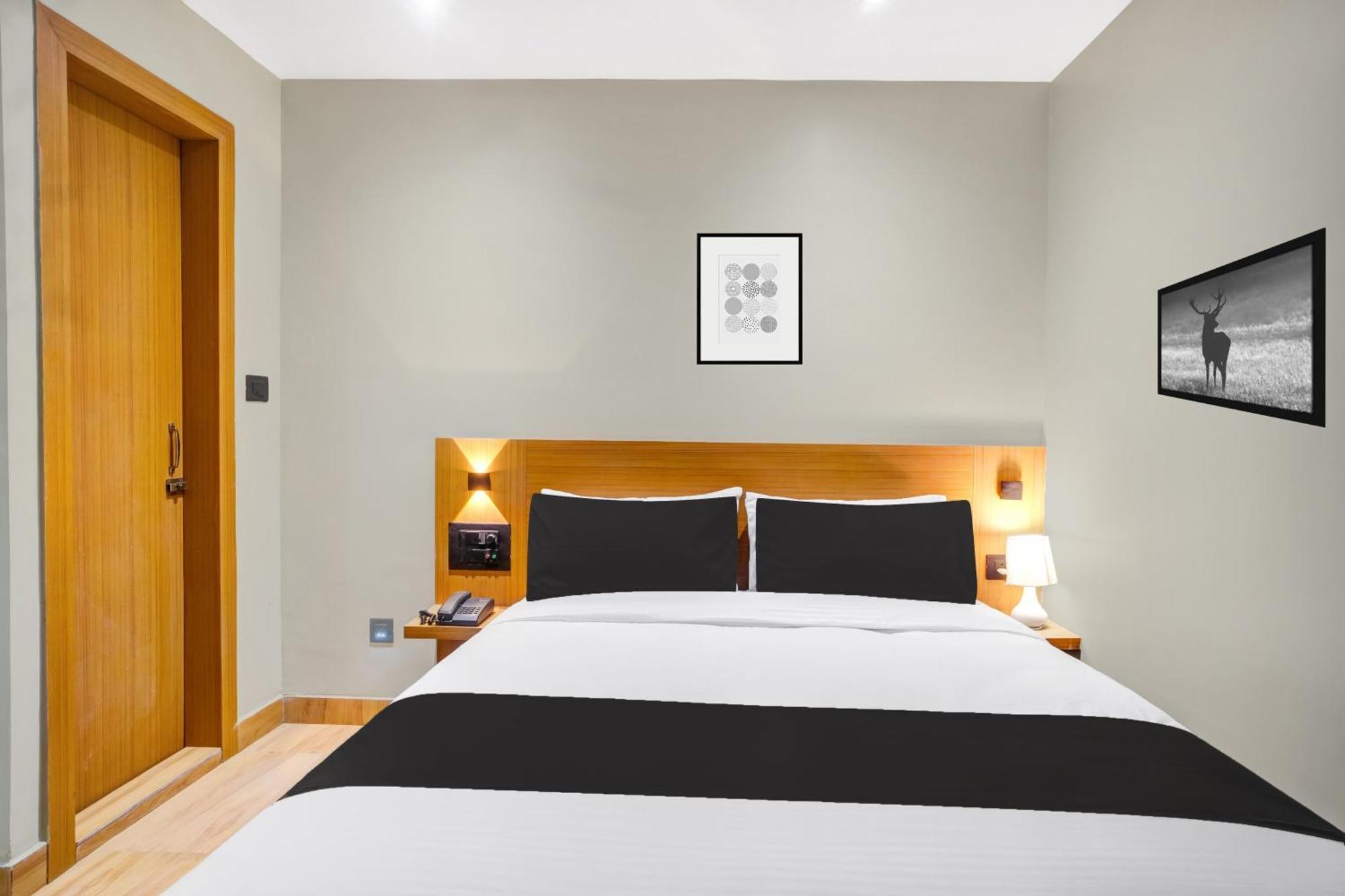 Townhouse Oak Sarusajai Stadium Dispur Kültér fotó
